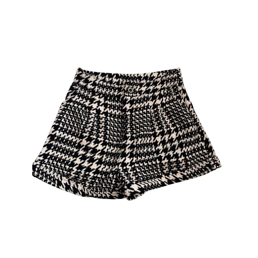 HYFVE Black and White High Waist Women Shorts